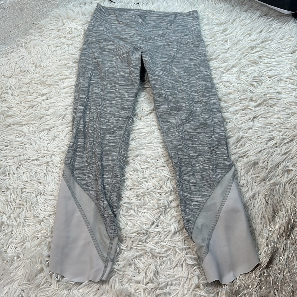 Lululemon Wunder Under Crop Scallop 23" Wee Are From Space
